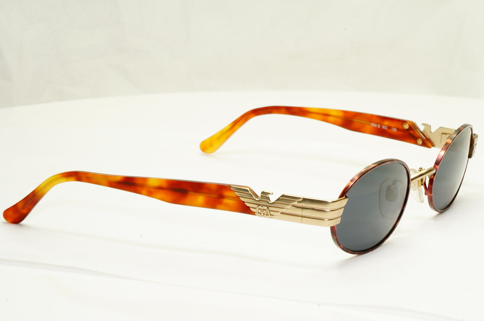 Emporio Armani 1997 Vintage Sunglasses Mens Womens Womens Gold Eagle 054 832