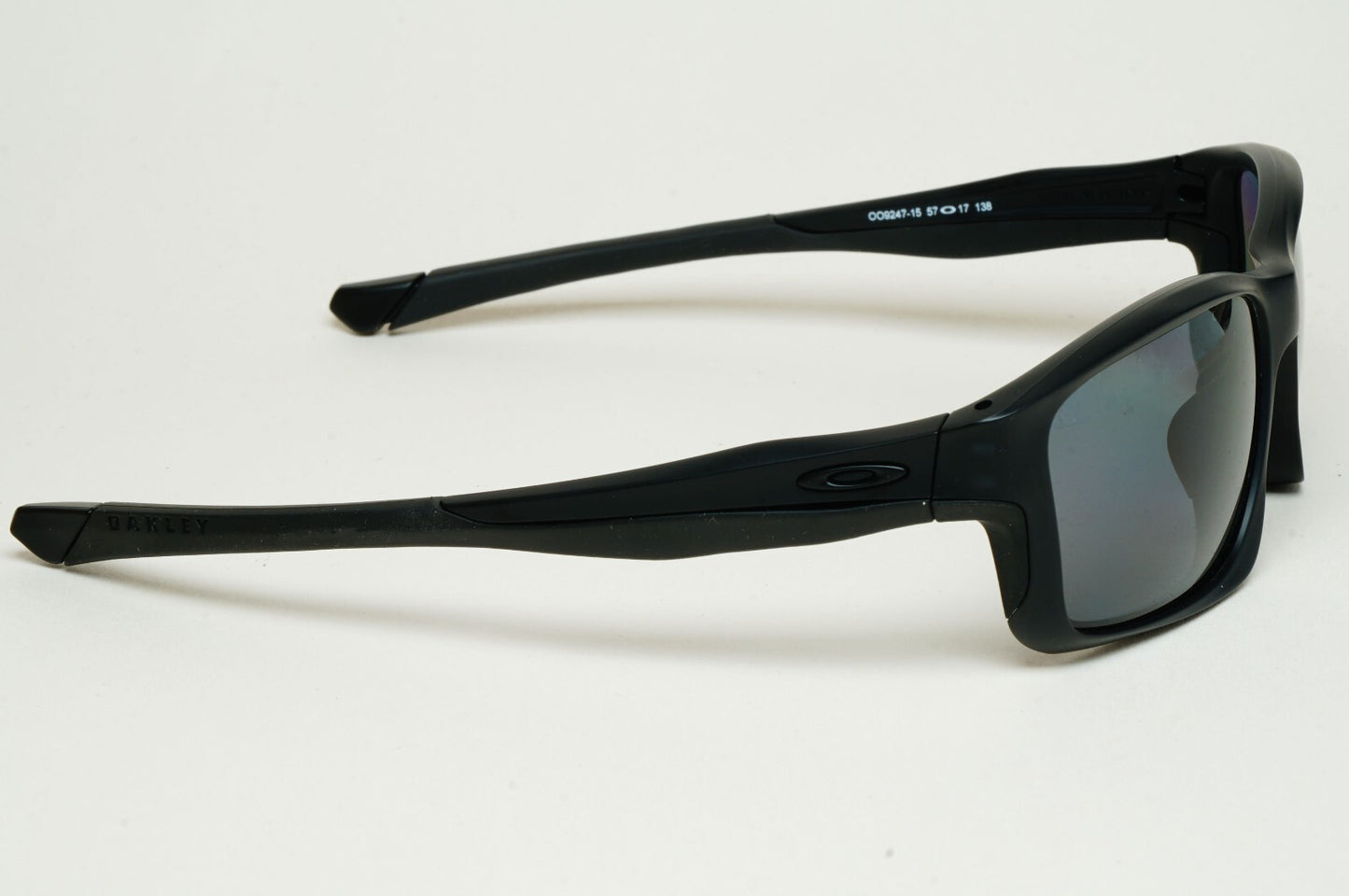 Oakley Sunglasses Polarized Chainlink Black Matte Grey Square OO 9247 15