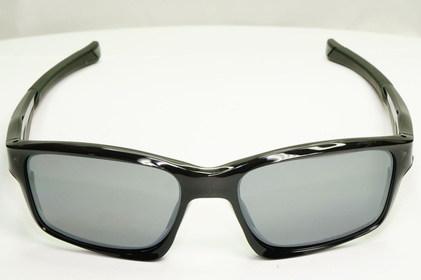 Oakley Chainlink Polarised Sunglasses Black Iridium Silver Mirror OO 9247 09