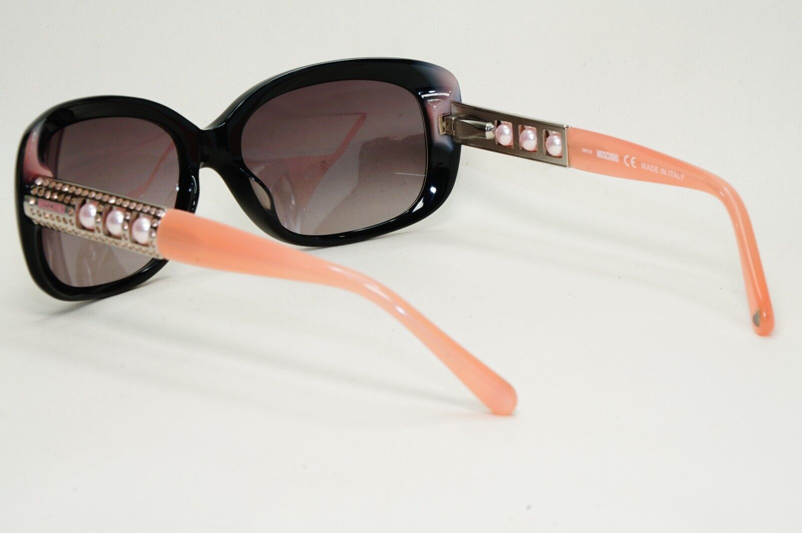 Moschino Sunglasses 2005 Vintage Black Grey Pink Pearl Square MO572 02 101124