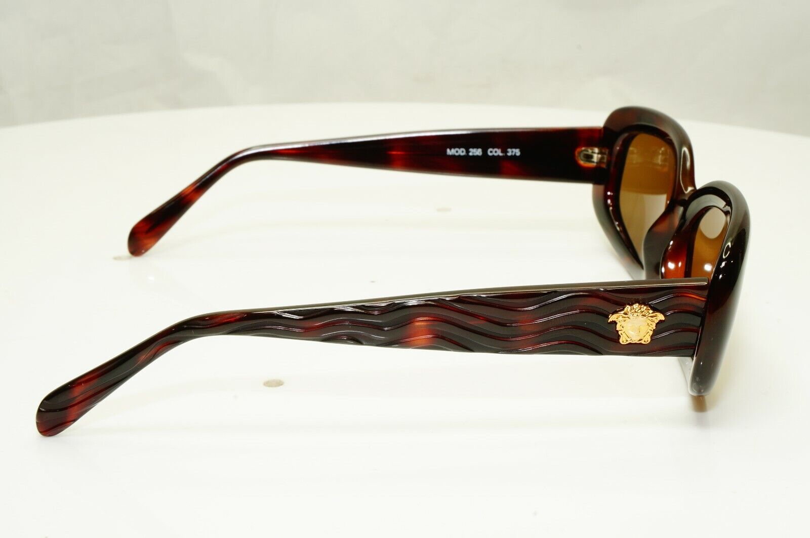 Gianni Versace 1996 Unisex Vintage Brown Gold Medusa Sunglasses MOD 256 COL 375