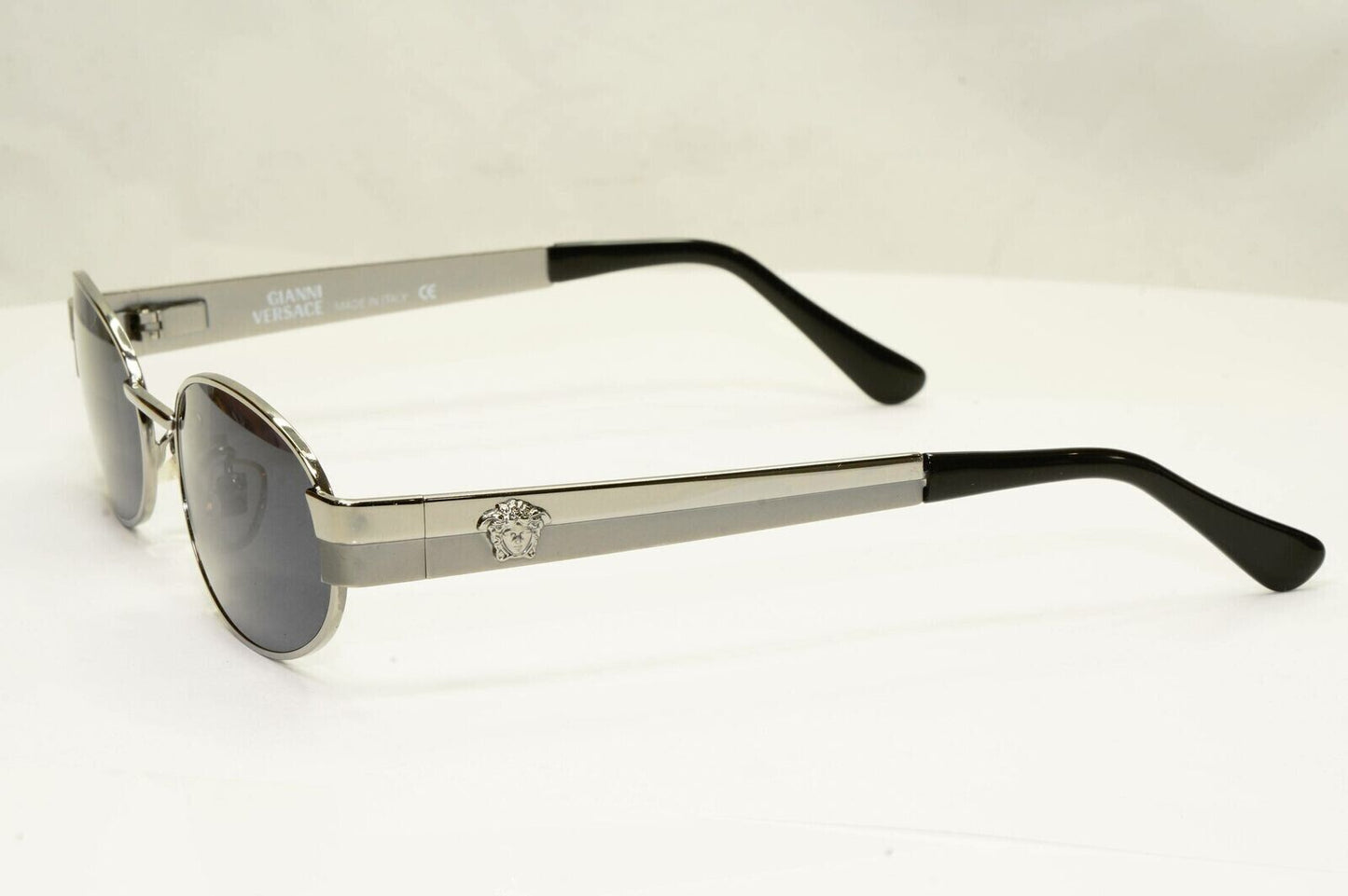 Gianni Versace 1996 Vintage Silver Medusa Oval Metal Sunglasses MOD X32 COL 029