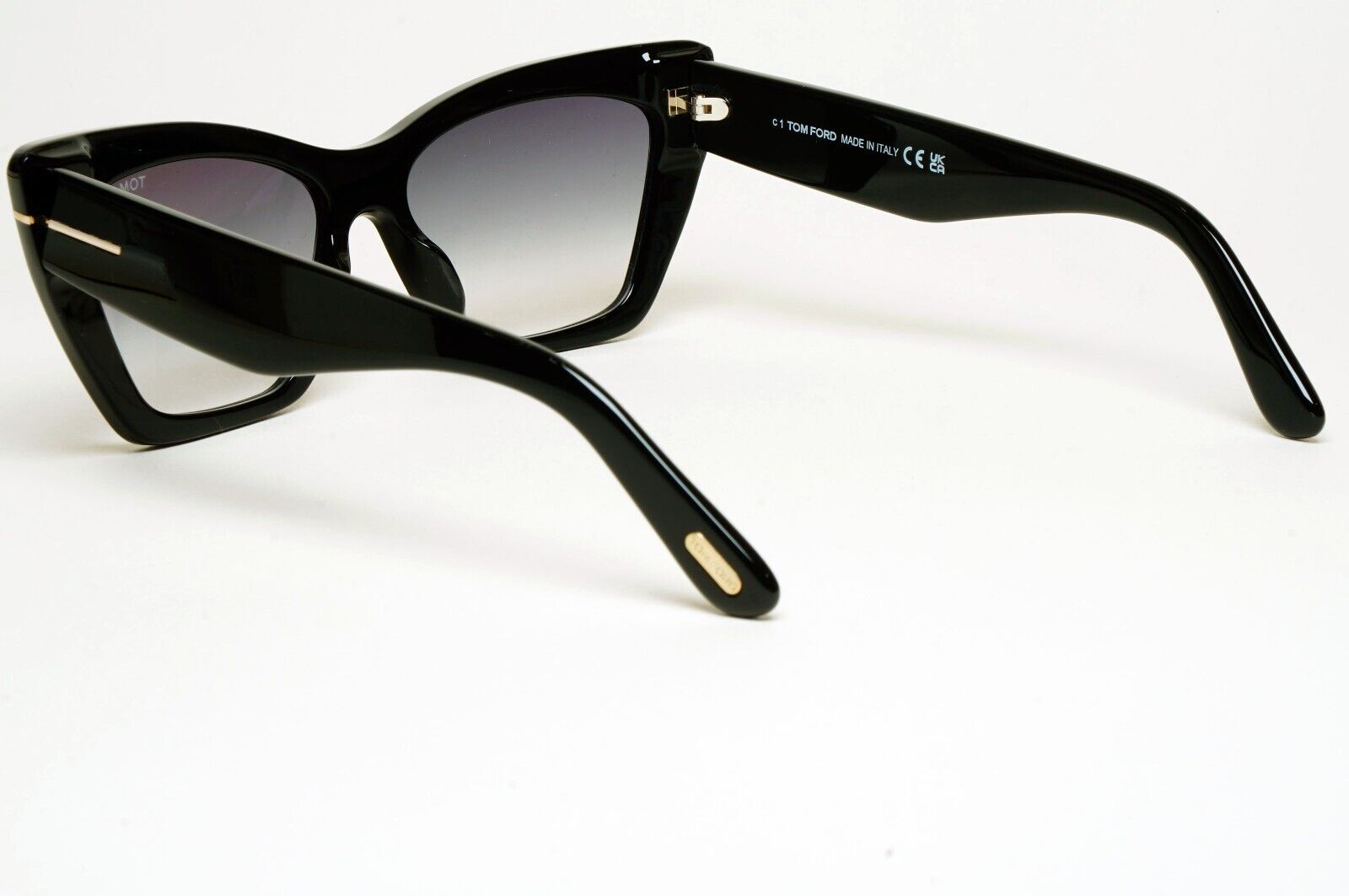 Tom Ford Sunglasses Wyatt Black Grey Gradient Thick Cat Eye FT0871 TF 871 01B