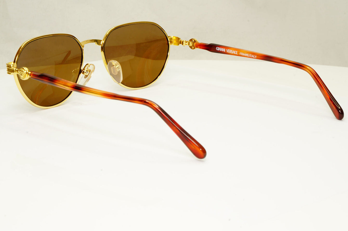 Gianni Versace 1995 Vintage Gold Medusa Unisex Brown Sunglasses MOD G52 COL 14L