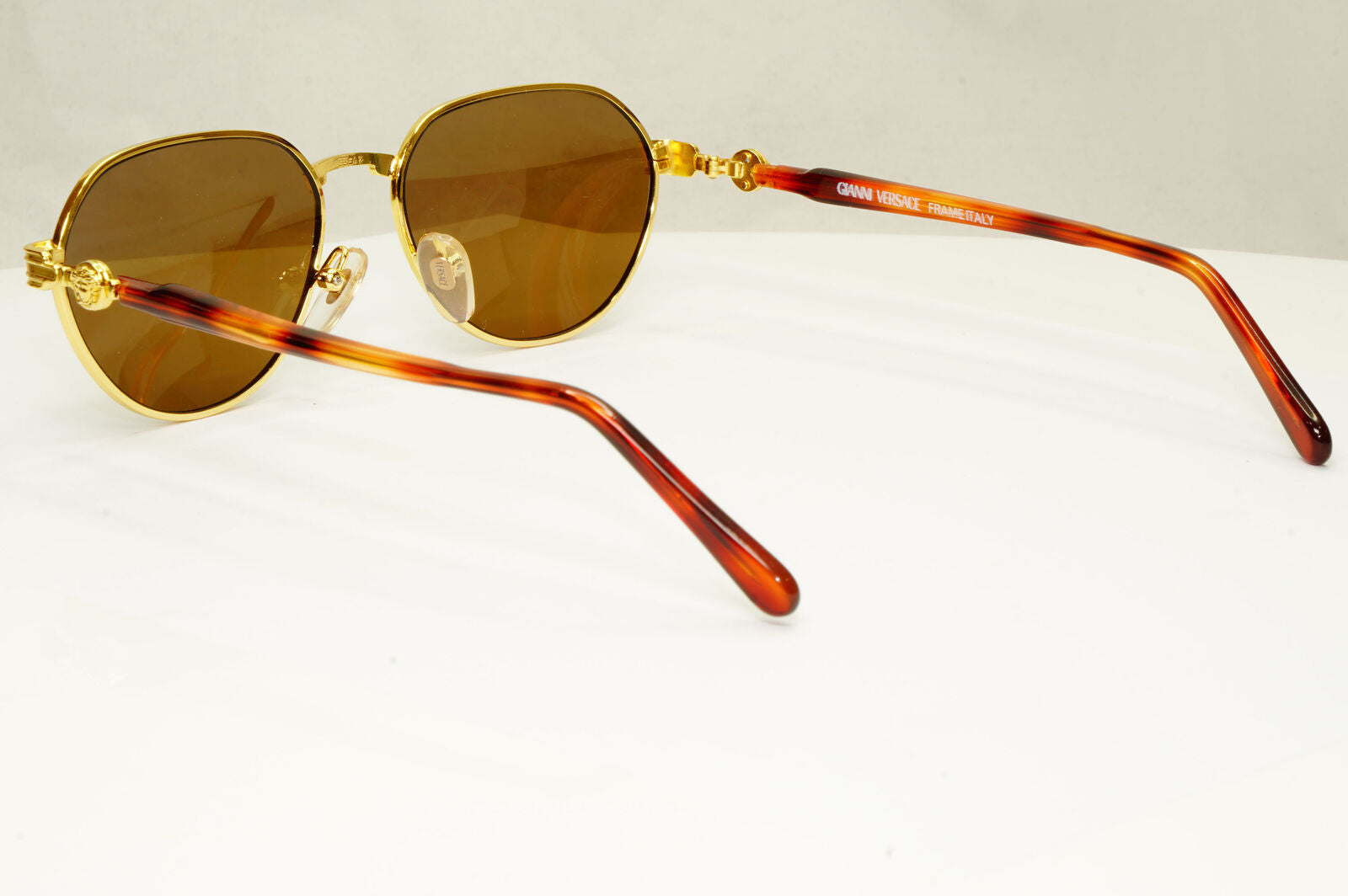 Gianni Versace 1995 Vintage Gold Medusa Unisex Brown Sunglasses MOD G52 COL 14L