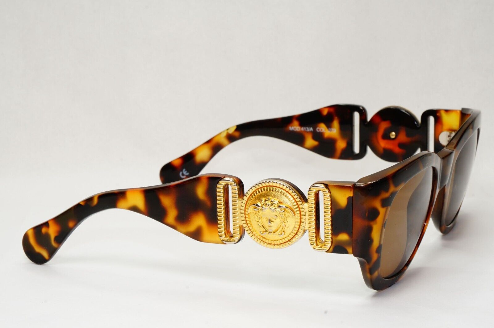 Gianni Versace Sunglasses 1996 Vintage Brown Gold MOD 413/A 279 Biggie 111223