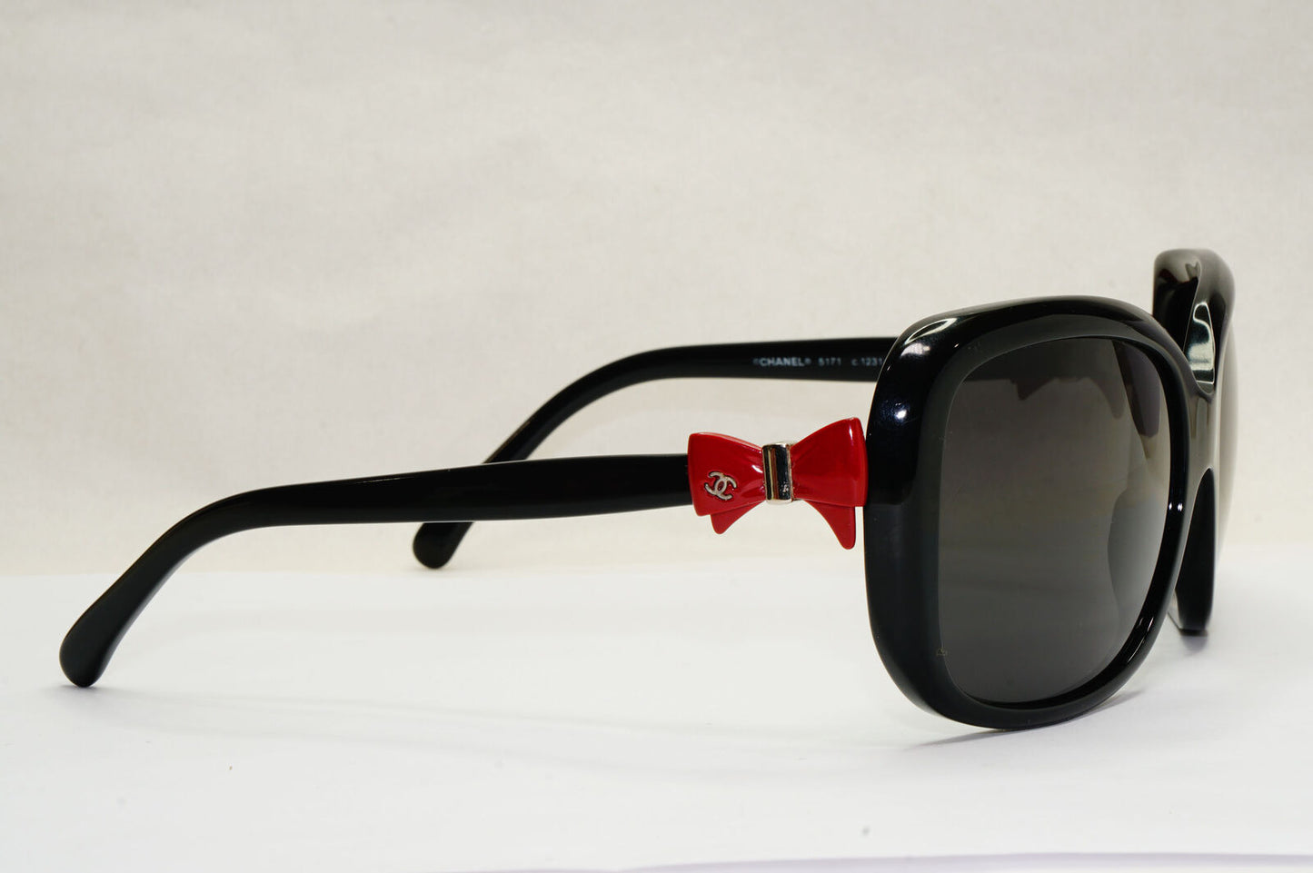 Chanel Sunglasses Bows 2011 Black Red Square Vintage 5171 c.1231/8G 180224