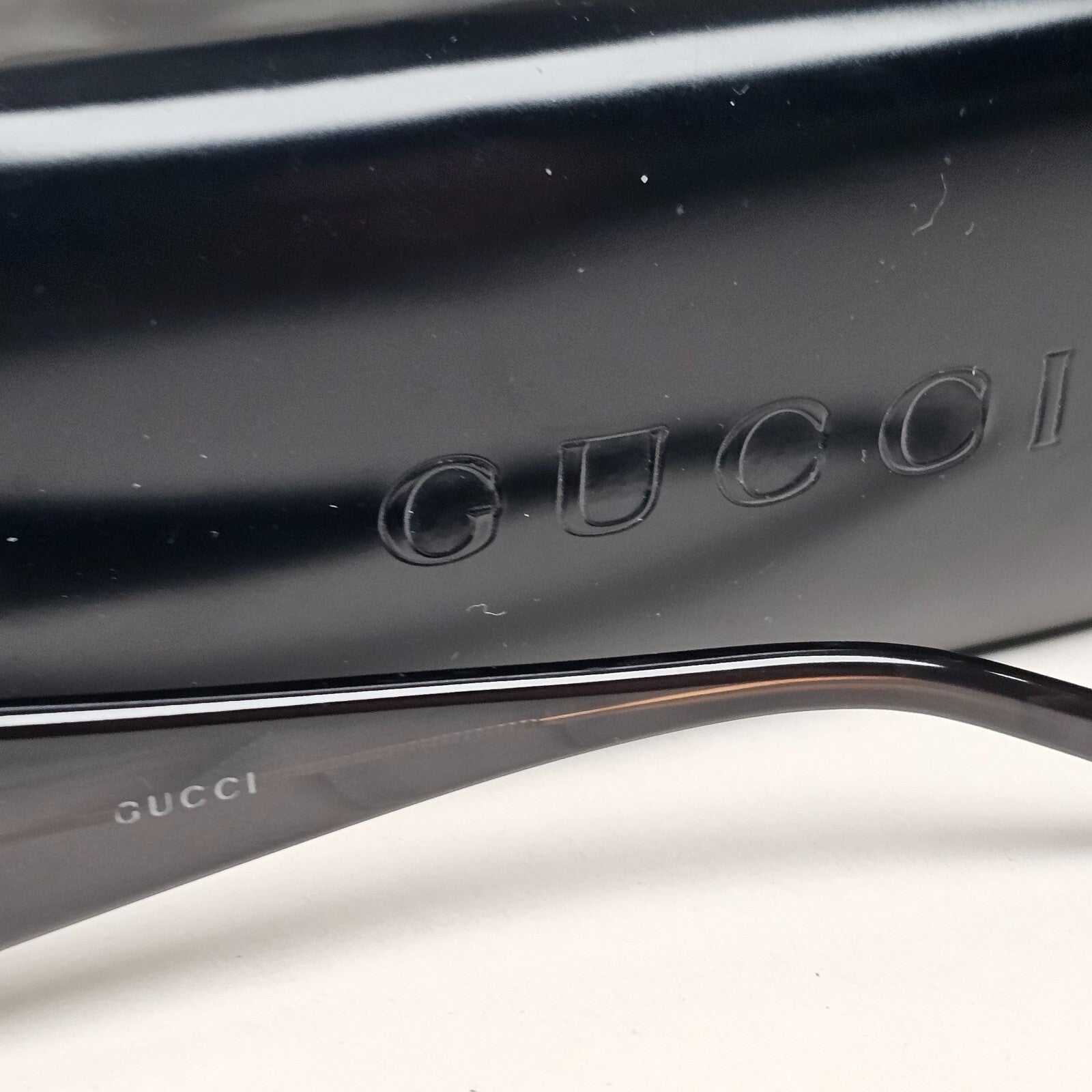 Gucci Sunglasses 1999 Vintage Dark Grey Rectangle Small GG 2526/S AD7 070325