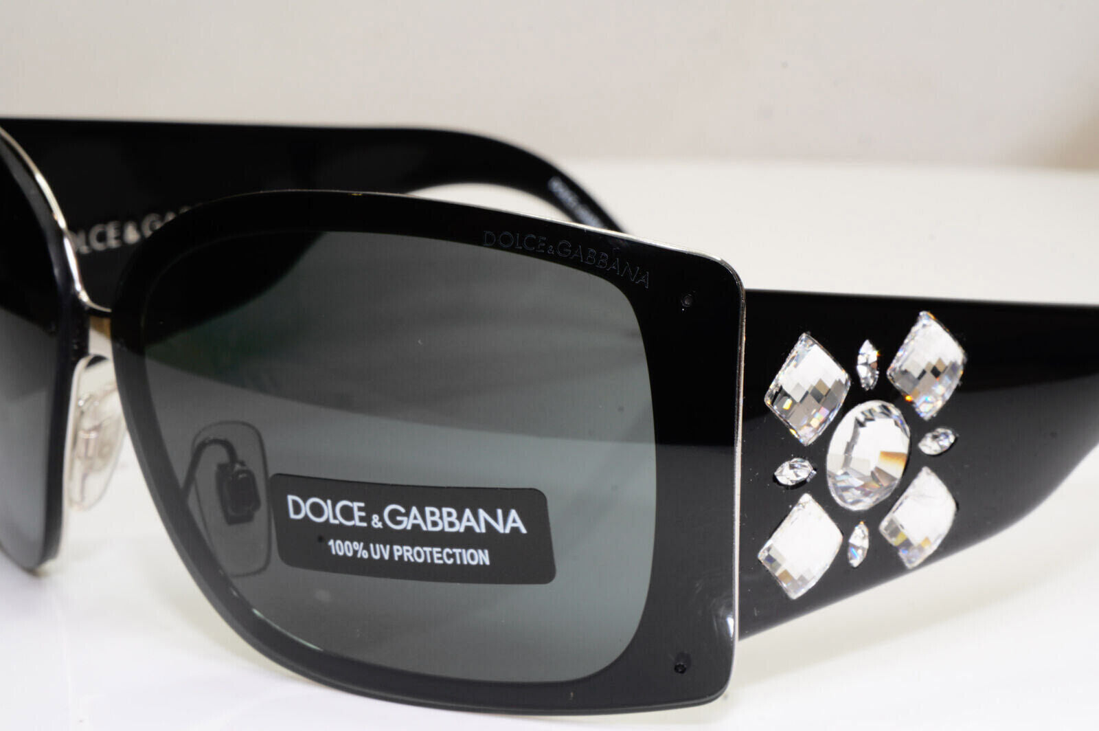 Authentic DOLCE & GABBANA Womens Vintage Sunglasses CRYSTAL DG 2044 130/87 29344