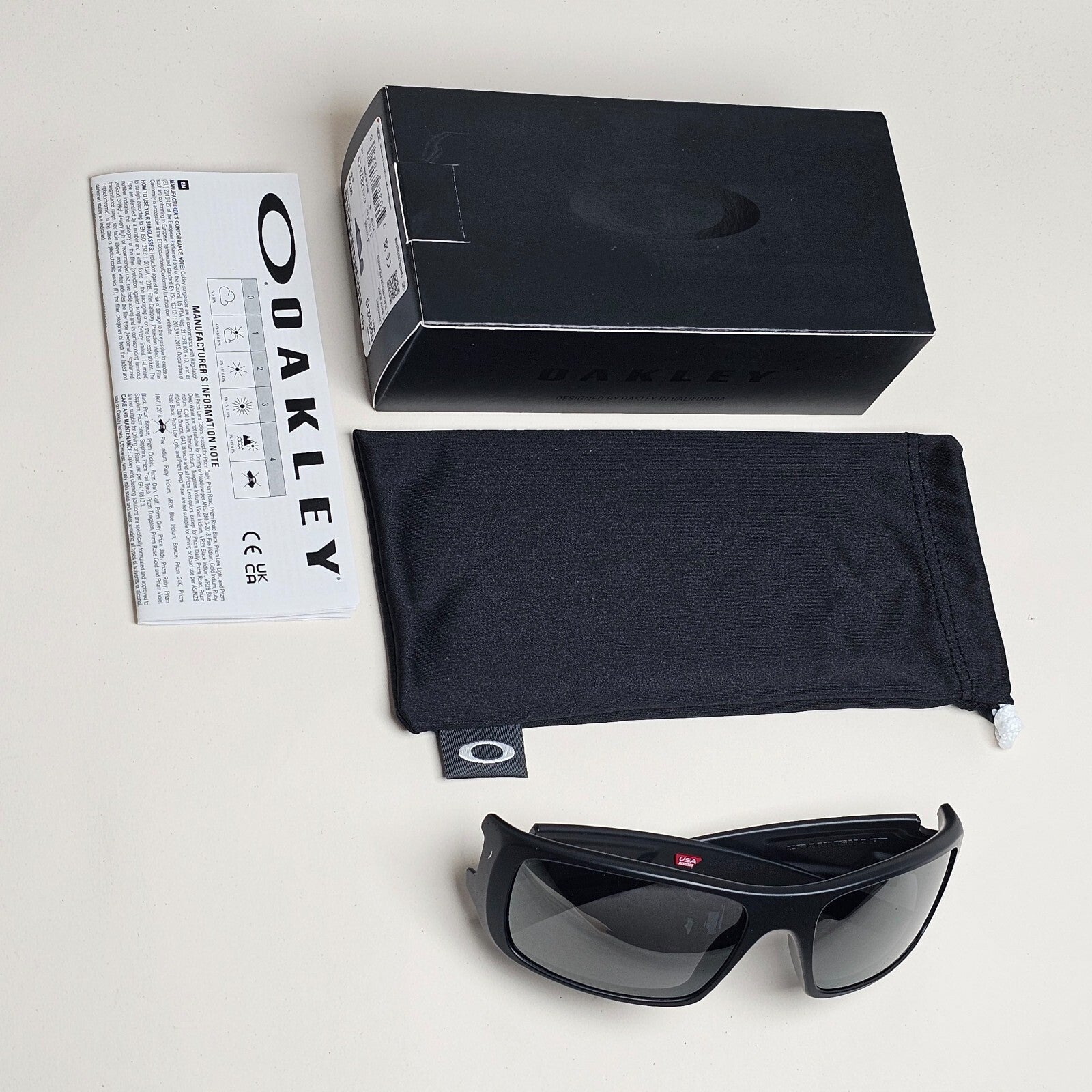 Oakley Sunglasses Polarized Crankshaft Black Matte Iridium Sport Wrap OO 9239 06