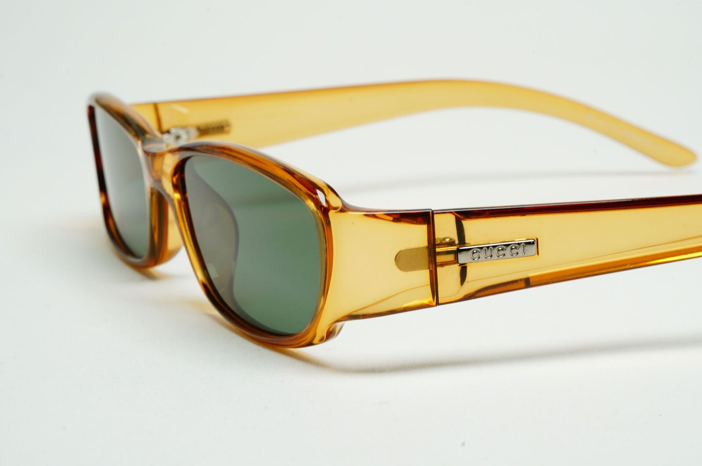 Gucci Sunglasses 2002 Vintage Honey Transparent Green Rectangle GG 2499 K98 52mm