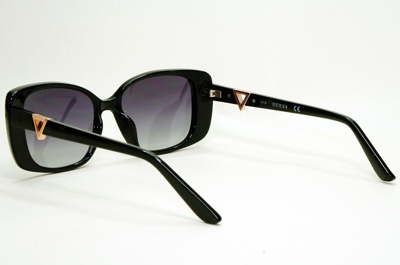 Guess Sunglasses Black Gold Grey Gradient Black GU 7631 01B 53mm 210924