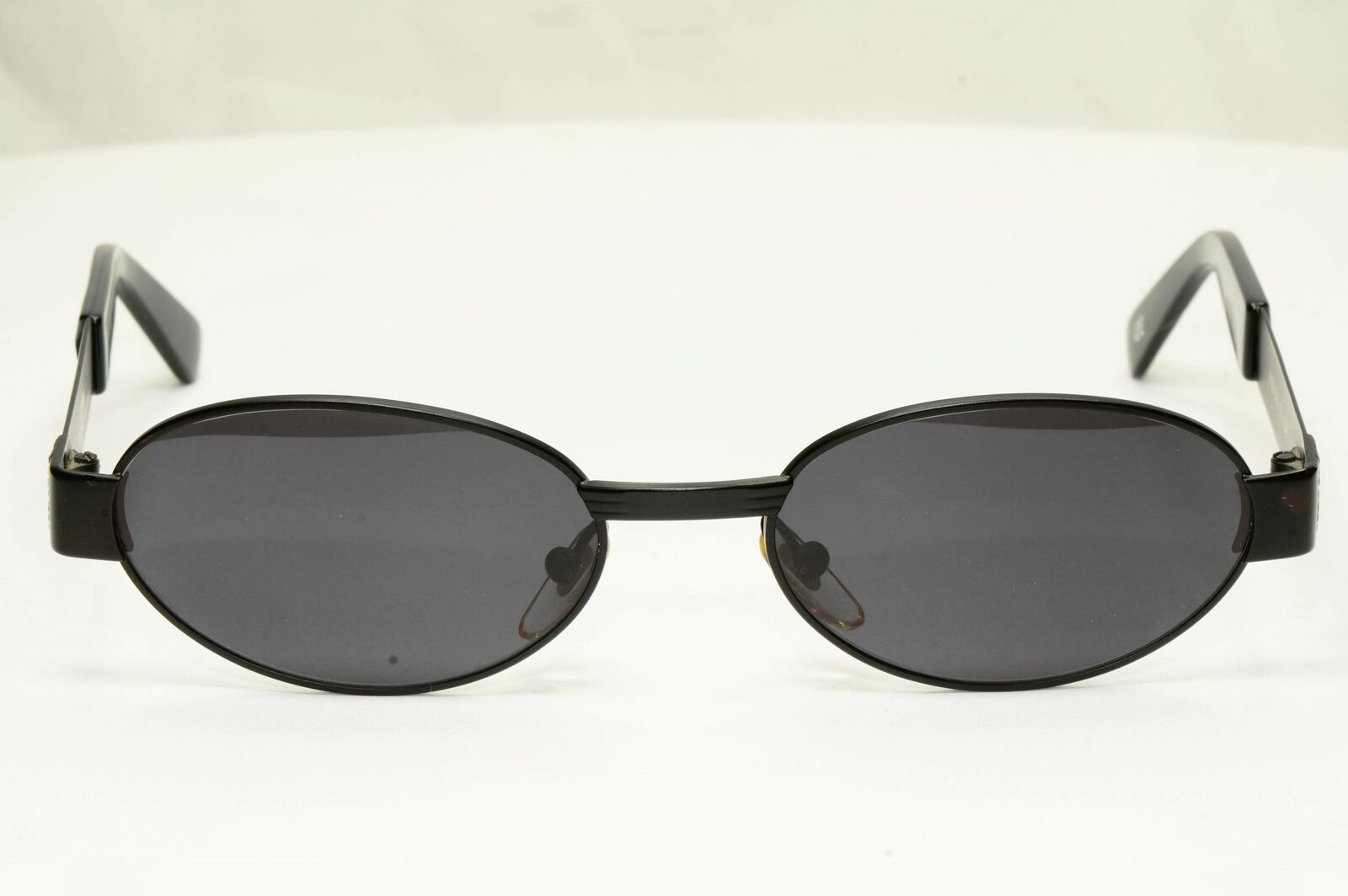 Gianni Versace 1996 Vintage Unisex Black Oval Metal Sunglasses MOD S30 COL 028