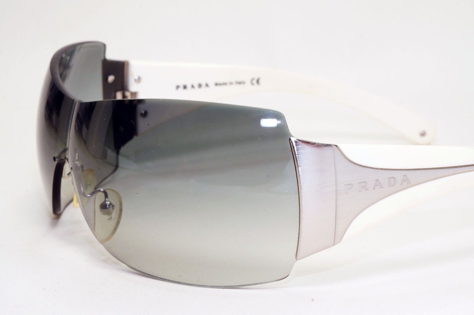 Prada Sunglasses 2007 Vintage White Grey Shield PR04IS SPR 04I 1BC-3M1 081024