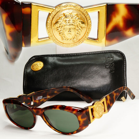 Gianni Versace 1993 Tortoisehell Sunglasses Gold Medusa Biggie MOD 424 COL 869OD