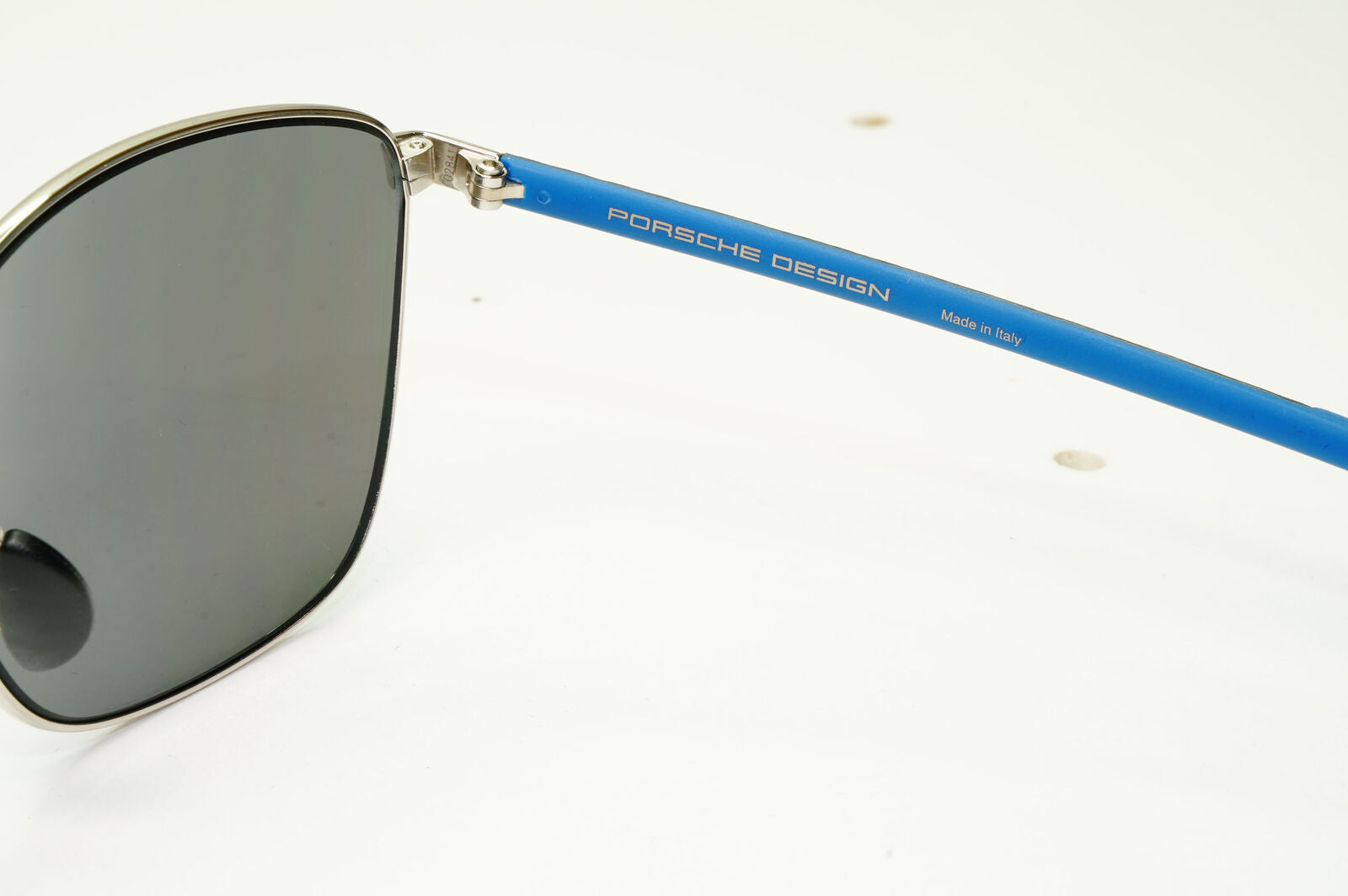 Porsche Design Carbon Fibre Sunglasses Blue Palladium Silver Mirror P8910 D 58mm