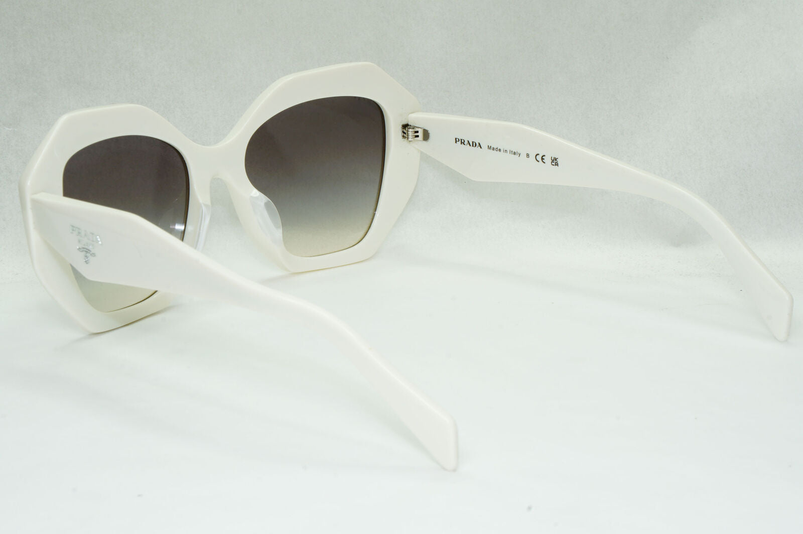 Prada Sunglasses White Symbole Triangle Square Grey PR16WFS SPR 16W-F 142-130
