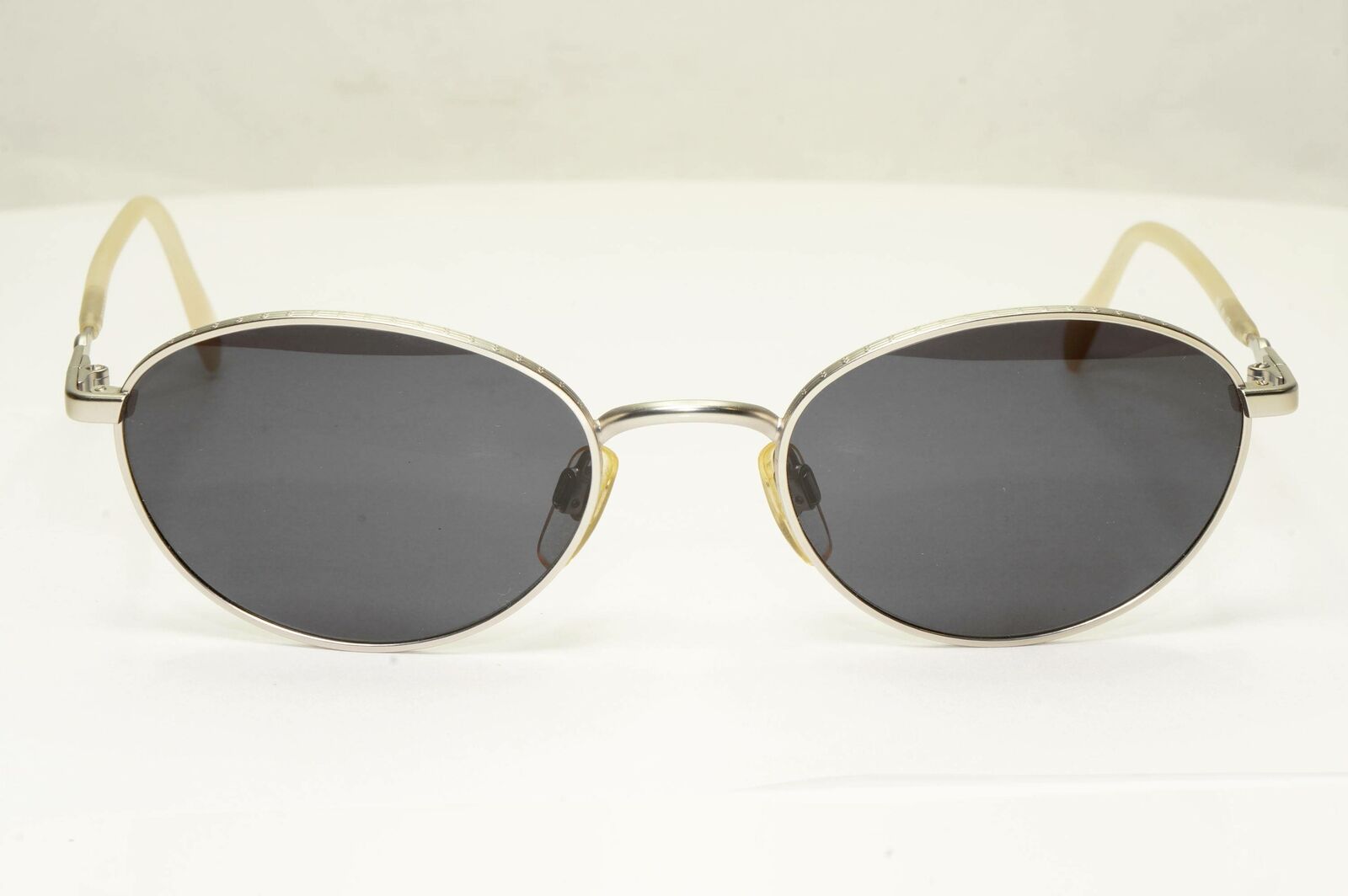 Emporio Armani 1997 Vintage Sunglasses Mens Womens Oval Silver Metal 069-S 881