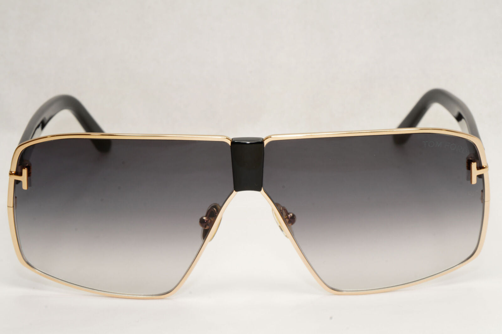 Tom Ford Sunglasses Reno Black Gold Grey Gradient Navigator FT0911 TF 911  28B