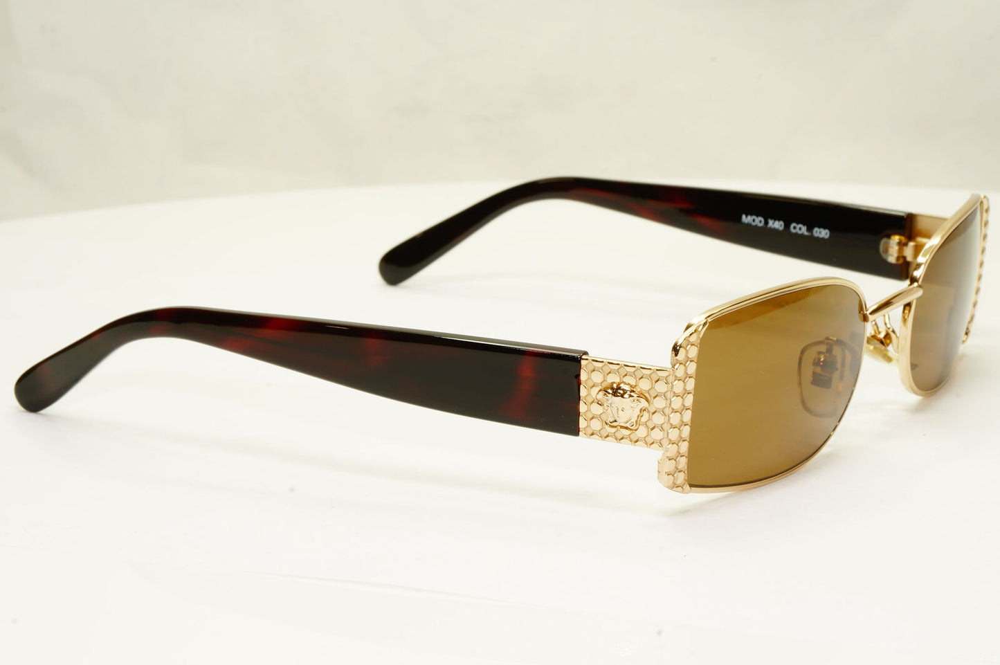 Gianni Versace 1996 Vintage Gold Medusa Brown Metal Sunglasses MOD X40 COL 030