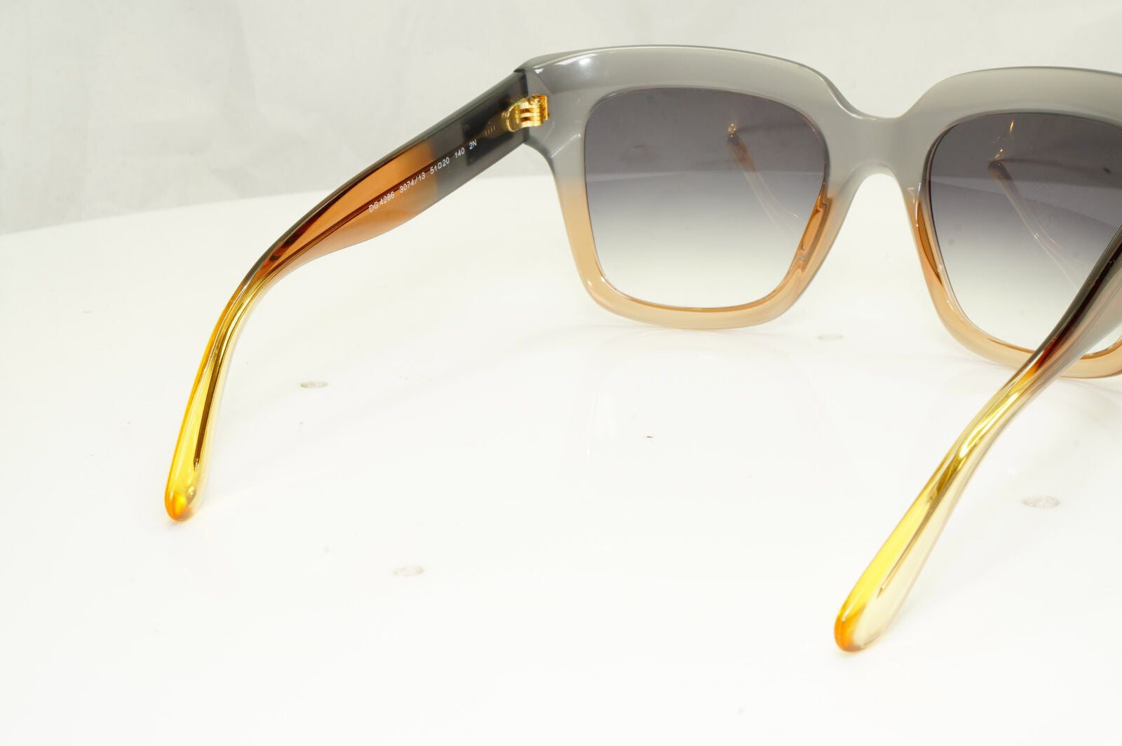 Authentic Dolce & Gabbana Womens Vintage Sunglasses Grey DG 4286 3074/13 34994