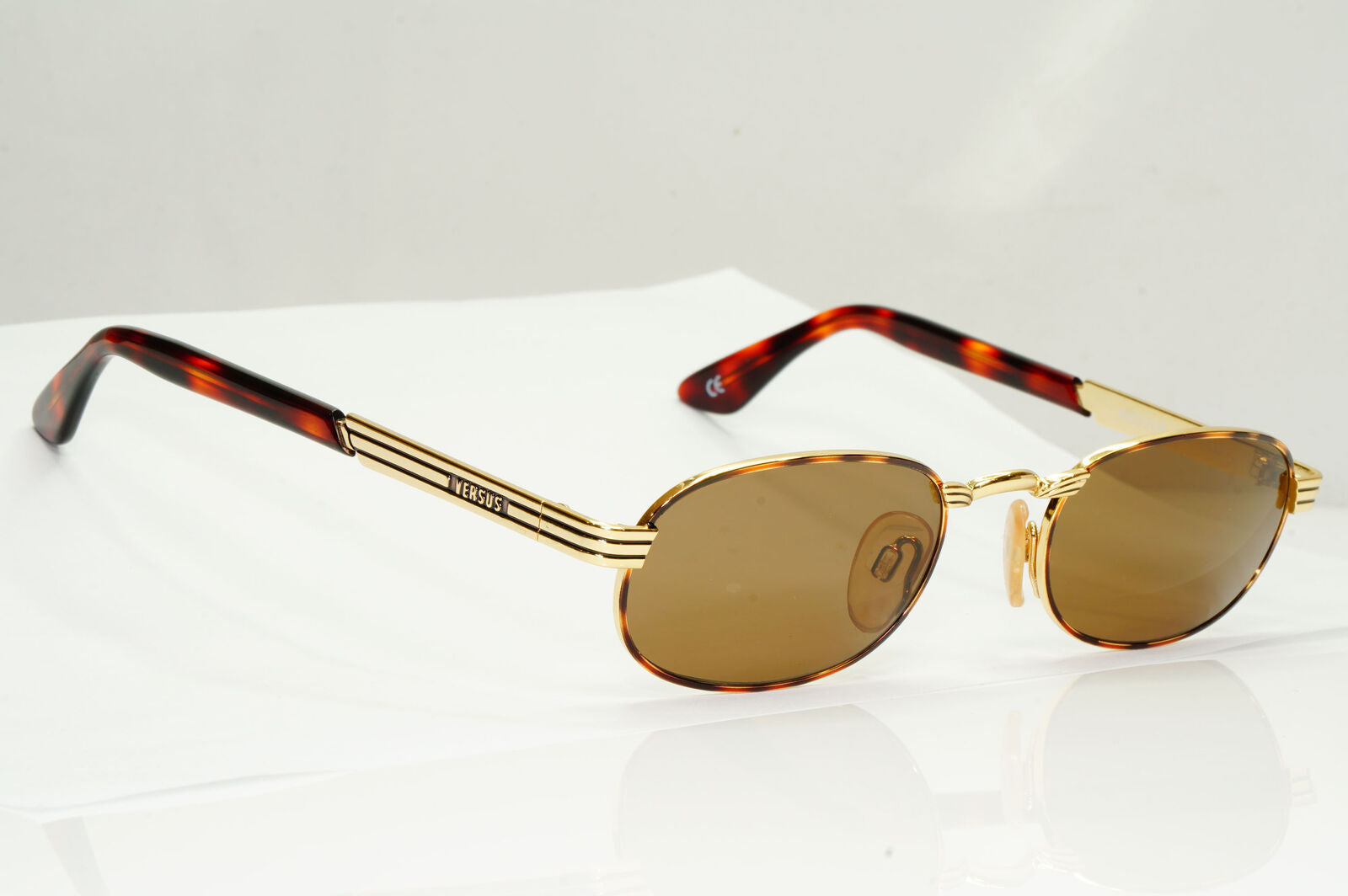 Versus 1996 by Gianni Versace Vintage Gold Brown Sunglasses Oval MOD F08 COL 36M