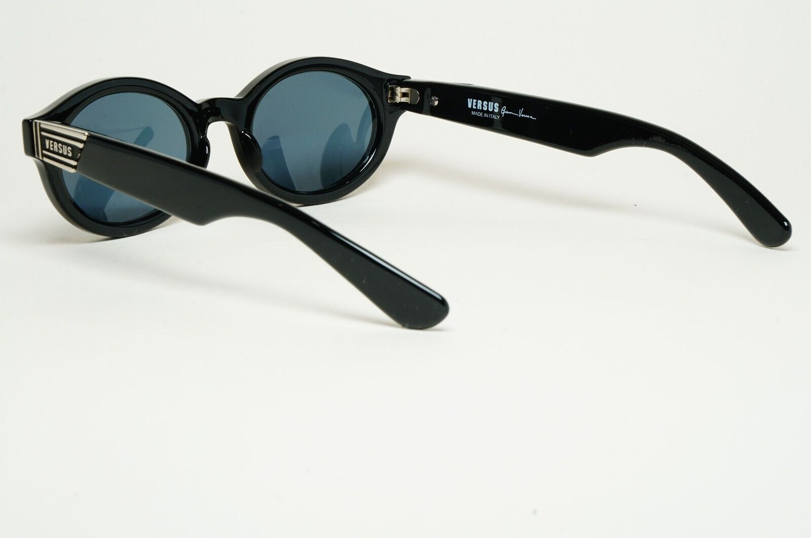 Versus Sunglasses 1996 by Gianni Versace Vintage Black Grey MOD EZ9 COL 852