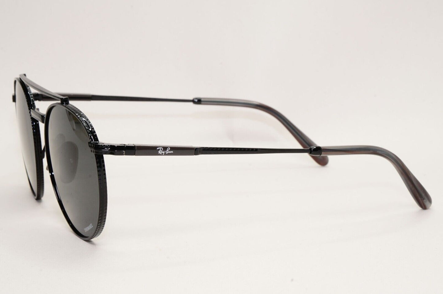 Ray-Ban Sunglasses Round II Titanium Polarised Black RB 8237 3141/K8 53mm