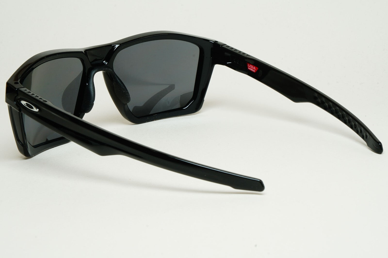 Oakley Sunglasses Polarized Targetline Black Polished Iridium Glossy OO 9397 08