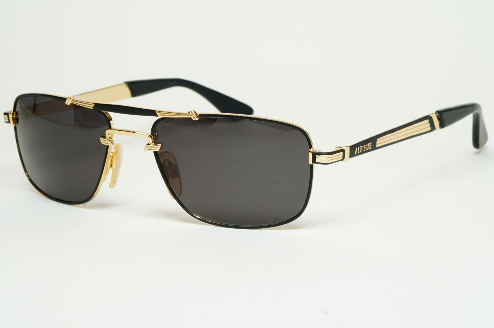 Versus Sunglasses 1996 by Gianni Versace Vintage Navigator Gold MOD F04 COL 33M