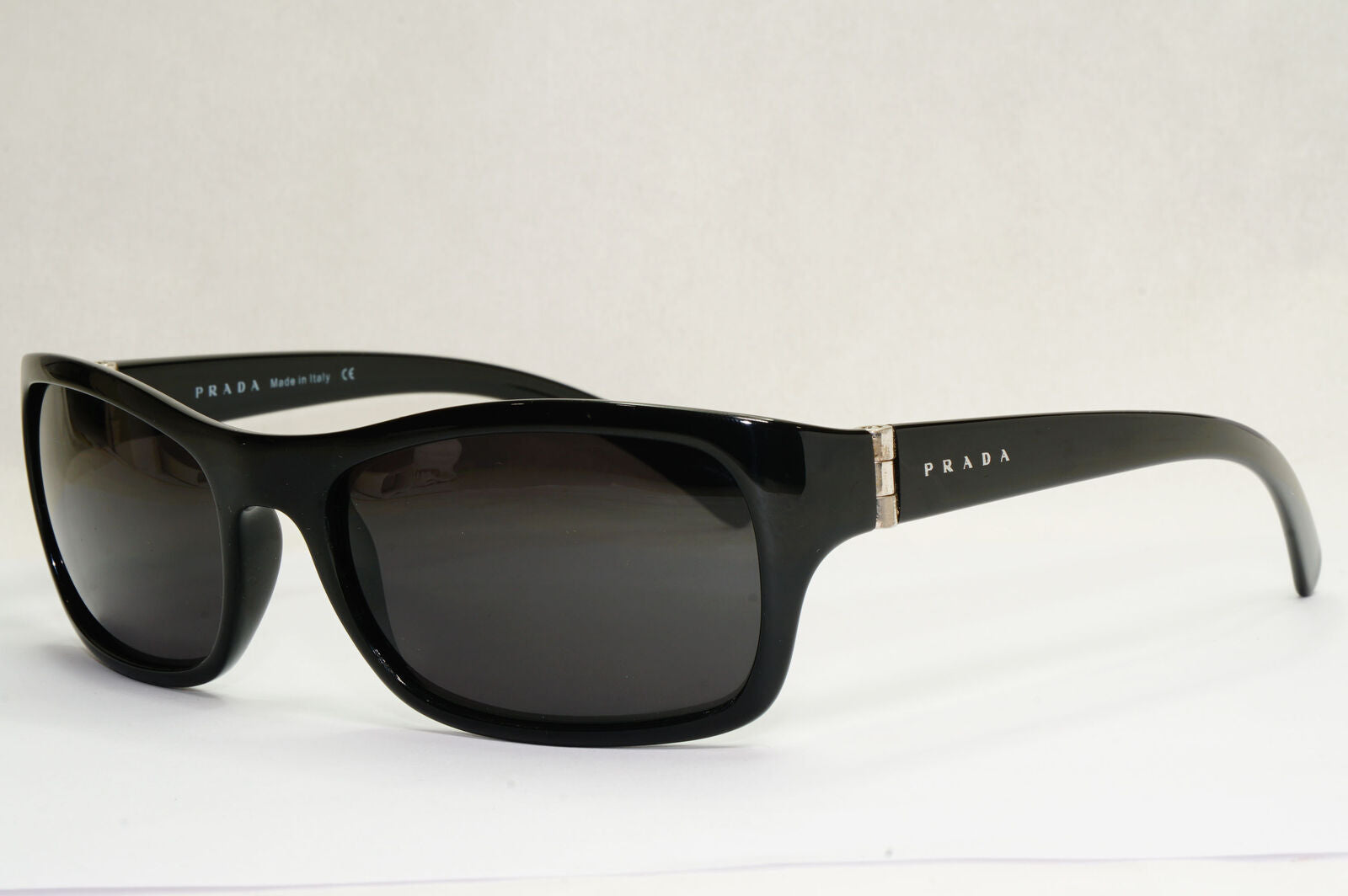Prada Sunglasses 2005 Vintage Black Square Glossy PR11FS SPR 11F 1AB-1A1 190224