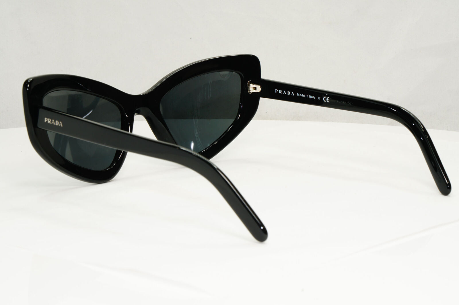 Prada Black Sunglasses Cat Eye Womens Fashion Runway PR11VS SPR 11V 1AB-5S0