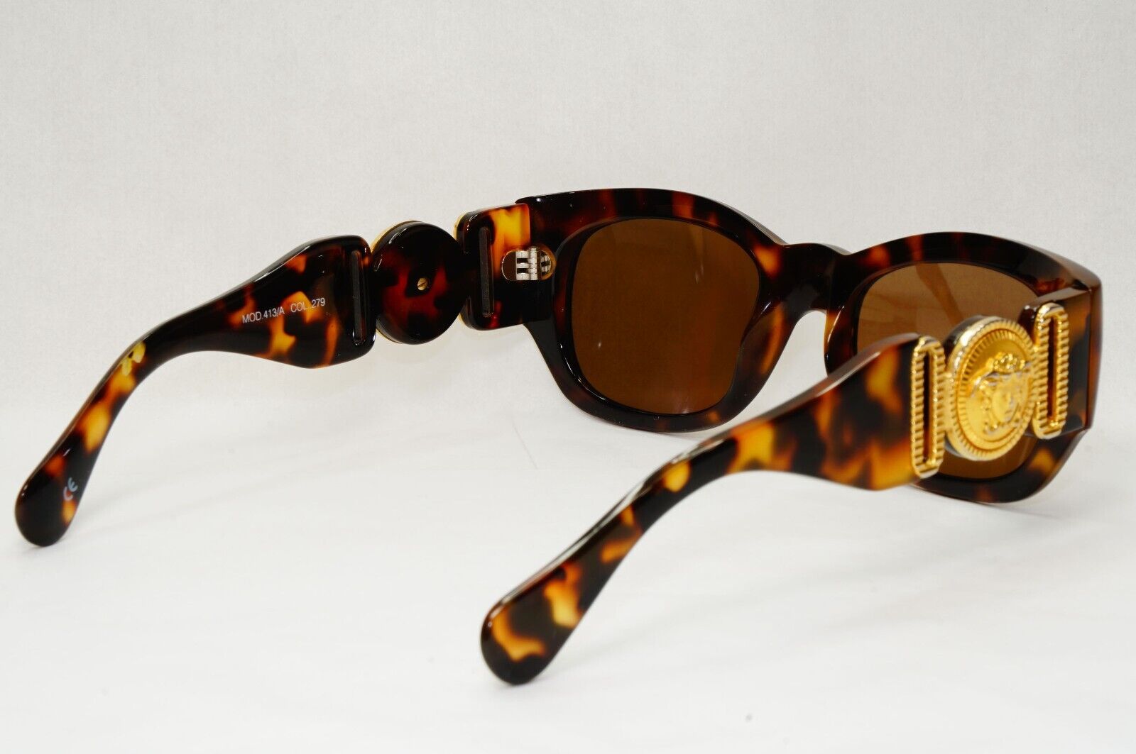 Gianni Versace Sunglasses 1996 Vintage Brown Gold MOD 413/A 279 Biggie 111223