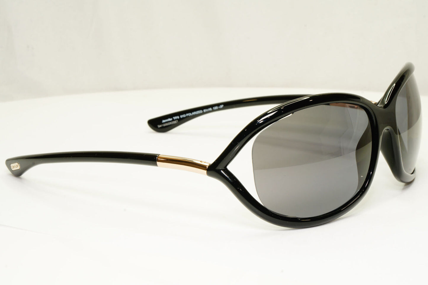 Authentic Tom Ford Womens Black Gold Polarized Sunglasses Jennifer TF 8 01D