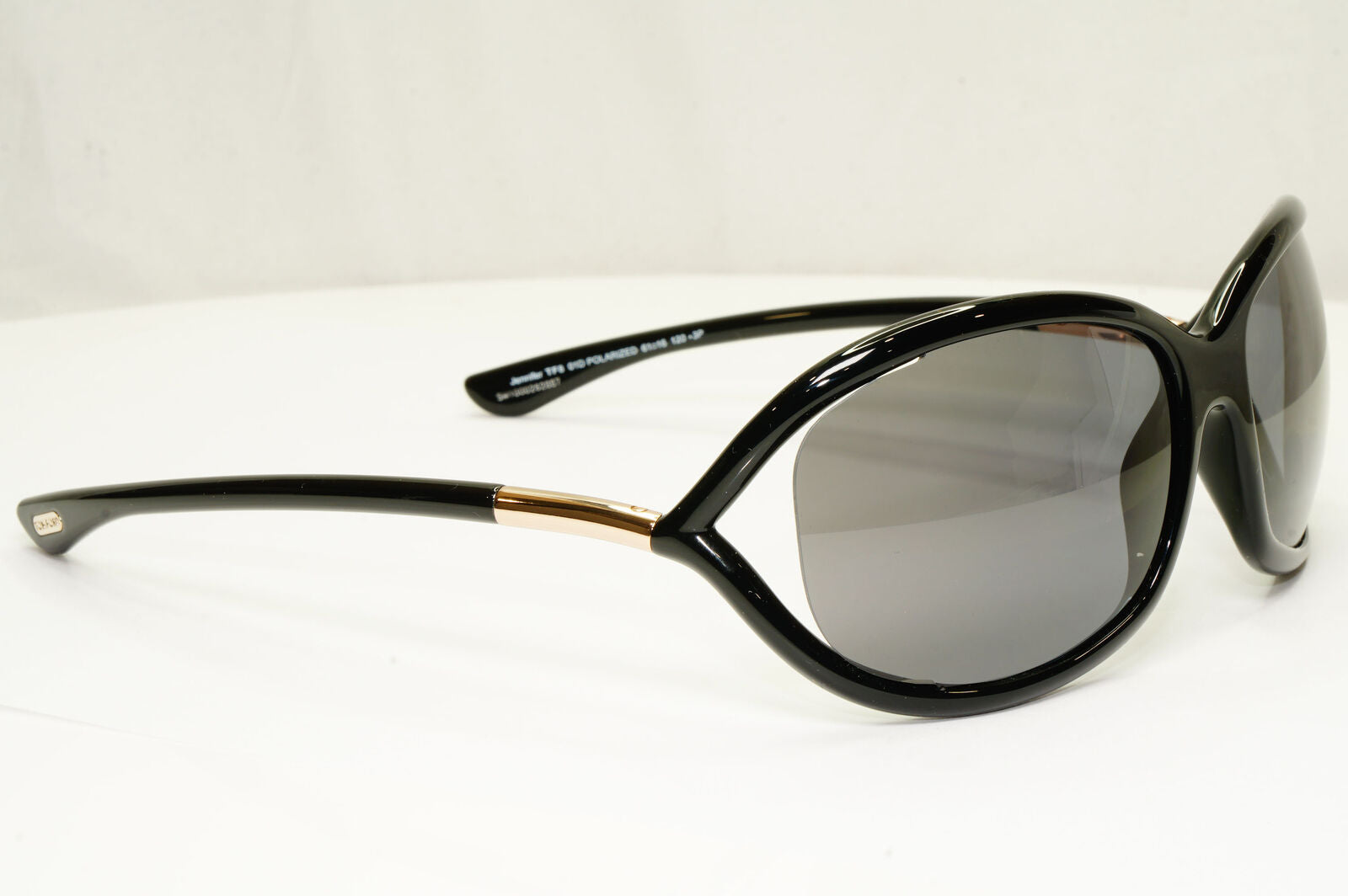 Authentic Tom Ford Womens Black Gold Polarized Sunglasses Jennifer TF 8 01D