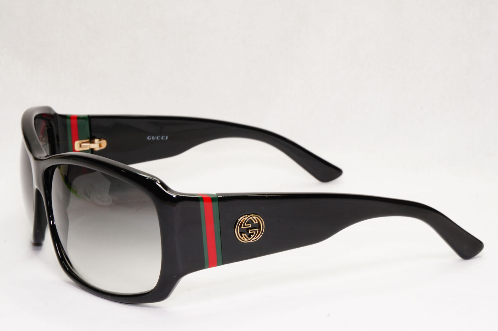 Gucci Sunglasses 1999 Vintage Black Gradient Red Green GG 2592/S BMSLF 131223
