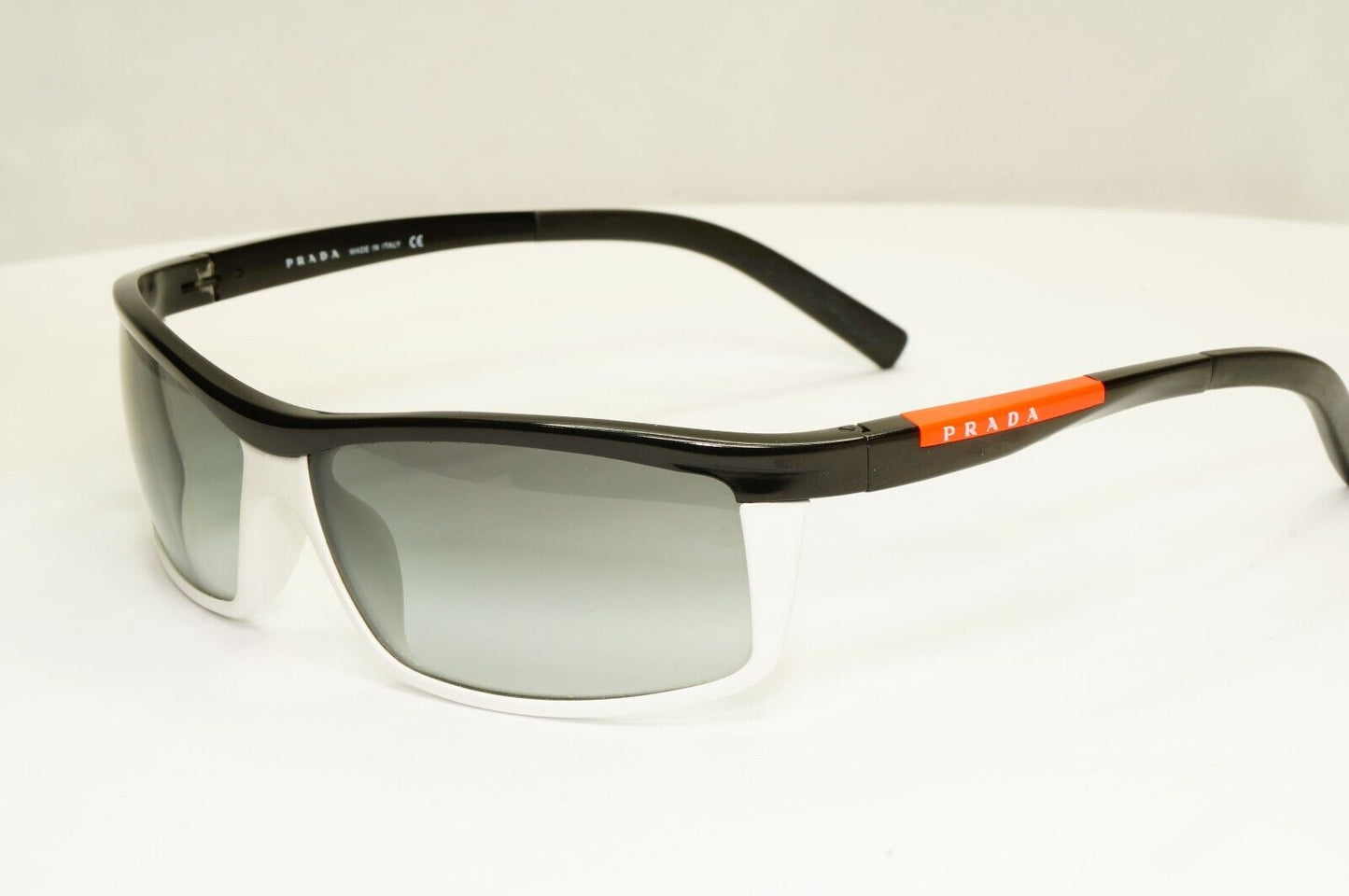 Prada 2004 Rare Sunglasses Vintage Black Smoke Gradient Mens Wrap SPS 51E PS51ES