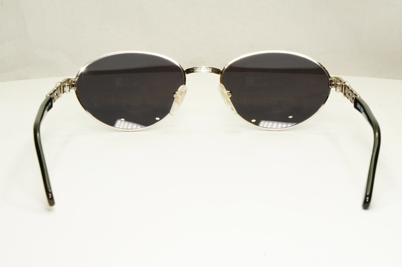 Gianni Versace 1995 Vintage Silver Medusa Oval Black Sunglasses MOD G42 COL 26M