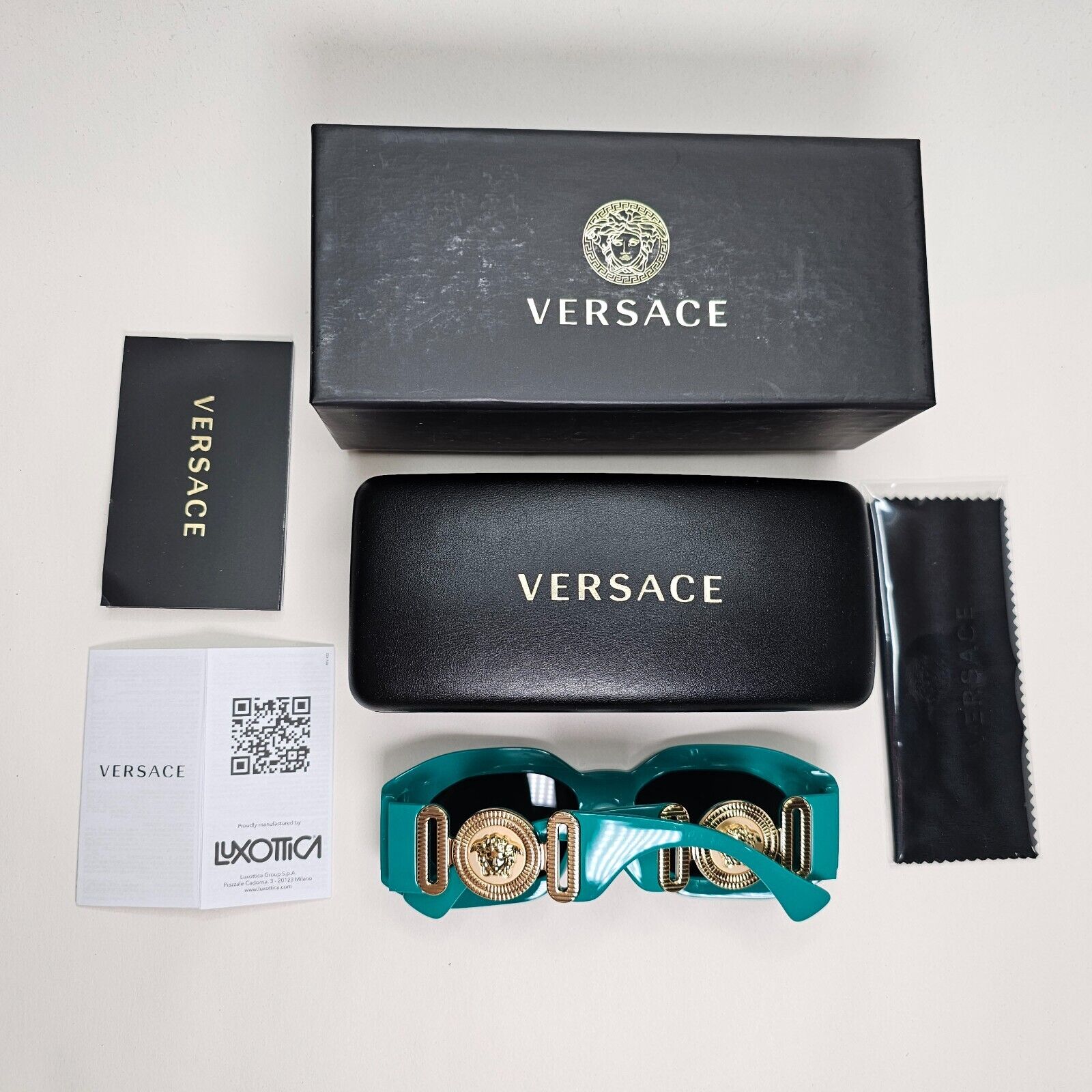 Versace Sunglasses Green Biggie Medisa Oversized Square MOD VE 4425U 5364/87