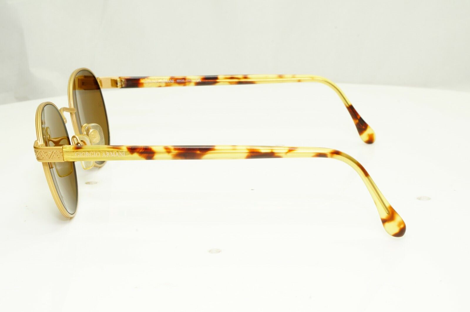 Giorgio Armani 1997 Vintage Gold Retro Sunglasses Round Men Women 50mm 643 927