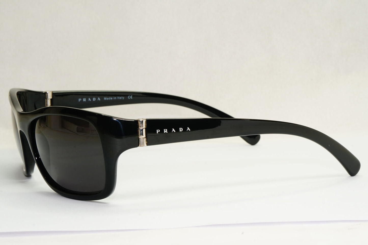 Prada Sunglasses 2005 Vintage Black Square Glossy PR11FS SPR 11F 1AB-1A1 190224