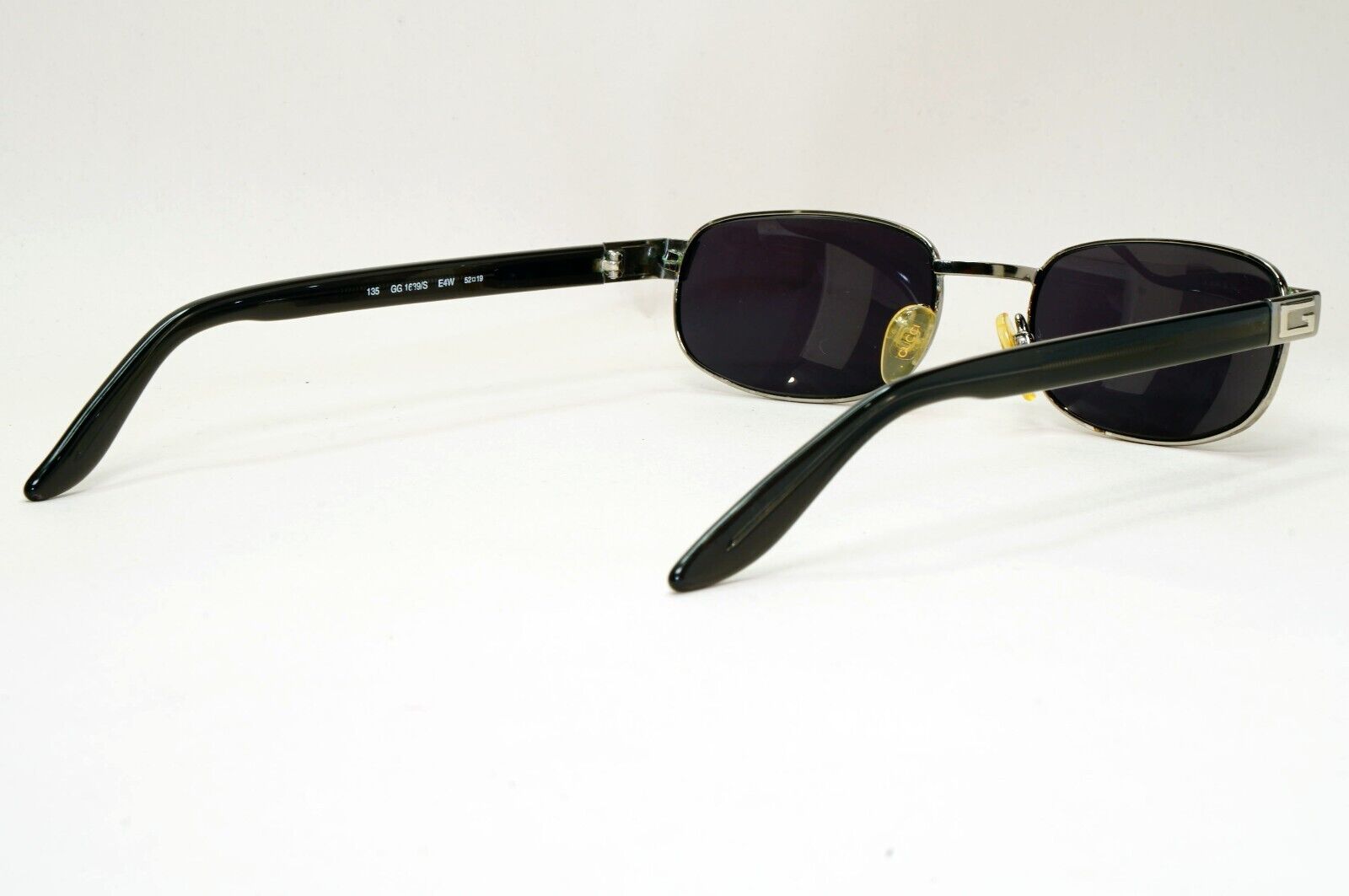 Gucci Sunglasses 1996 Vintage Black Silver Metal Rectangle GG 1639/S E4W 081124