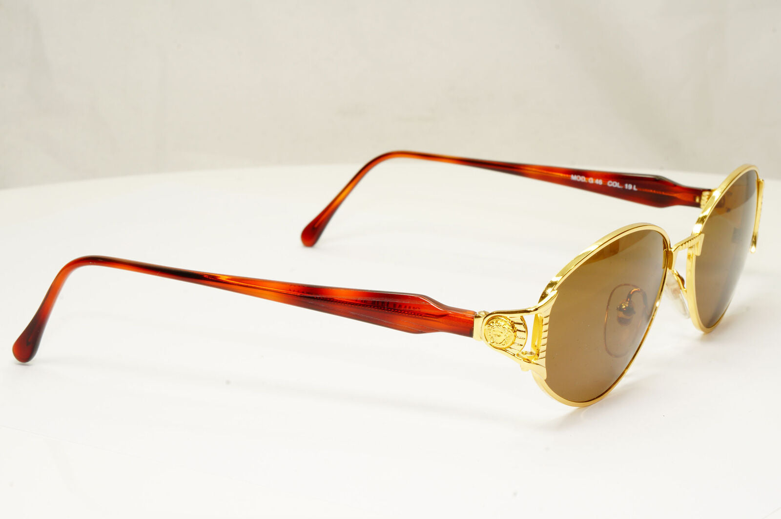 Gianni Versace 1995 Vintage Gold Medusa Unisex Brown Sunglasses MOD G46 COL 19L