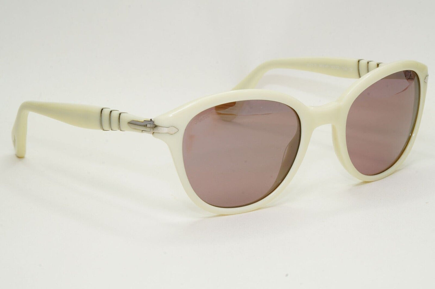 Persol Sunglasses 2012 Capri White Photochromatic Ivory 3025-S 963/4P 50mm