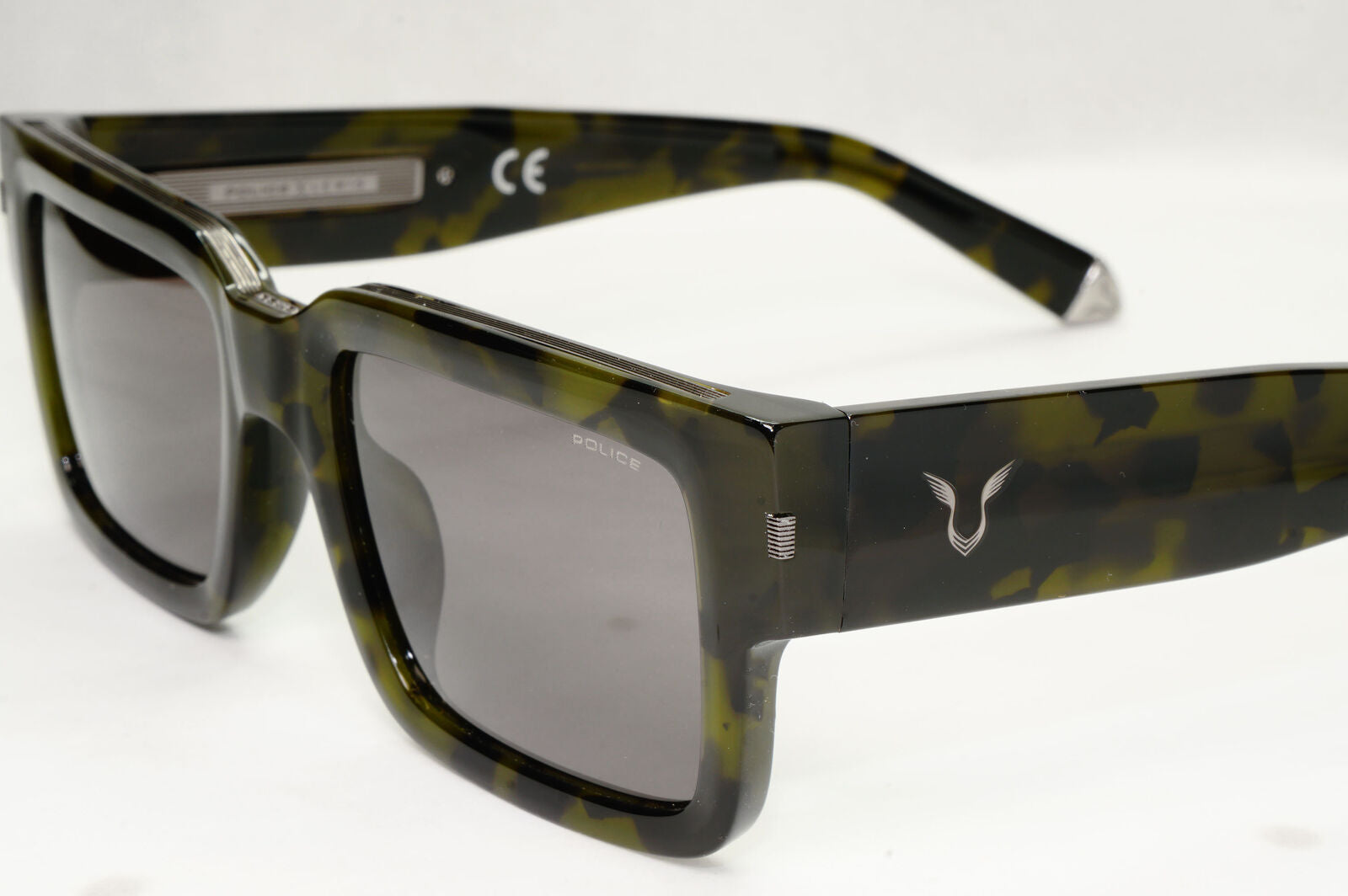 Police x Lewis Hamilton Sunglasses F1 Grey Green Camo SPL E14 Lewis 32 COL 092I