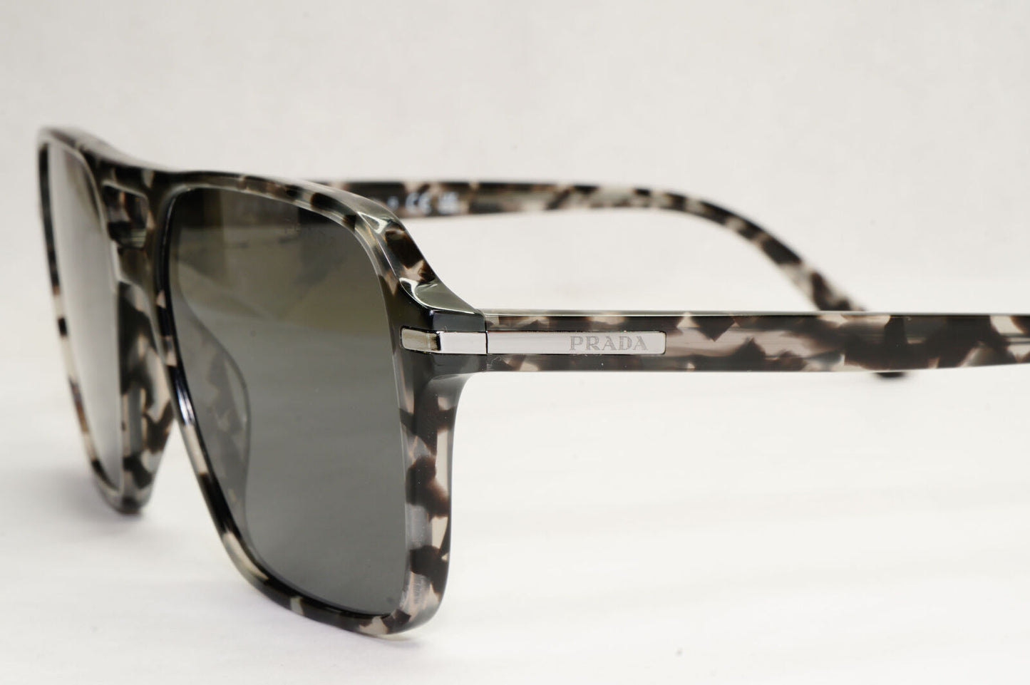 Prada Sunglasses Glass Lens Black Tortoise Navigator PR20YS SPR 20Y 19A-09C 55mm