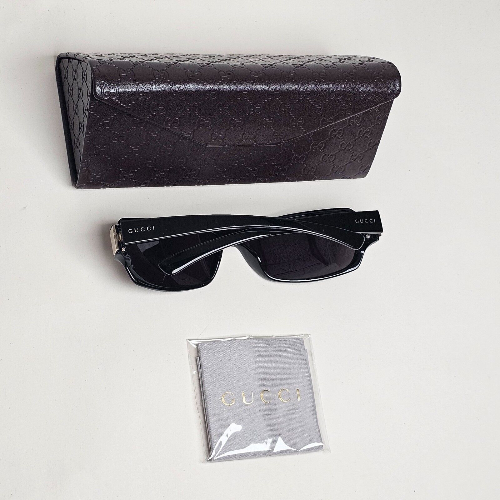 Gucci Sunglasses 1998 Vintage Black Gold Rectangle Unisex GG 2547/S PL4 180125