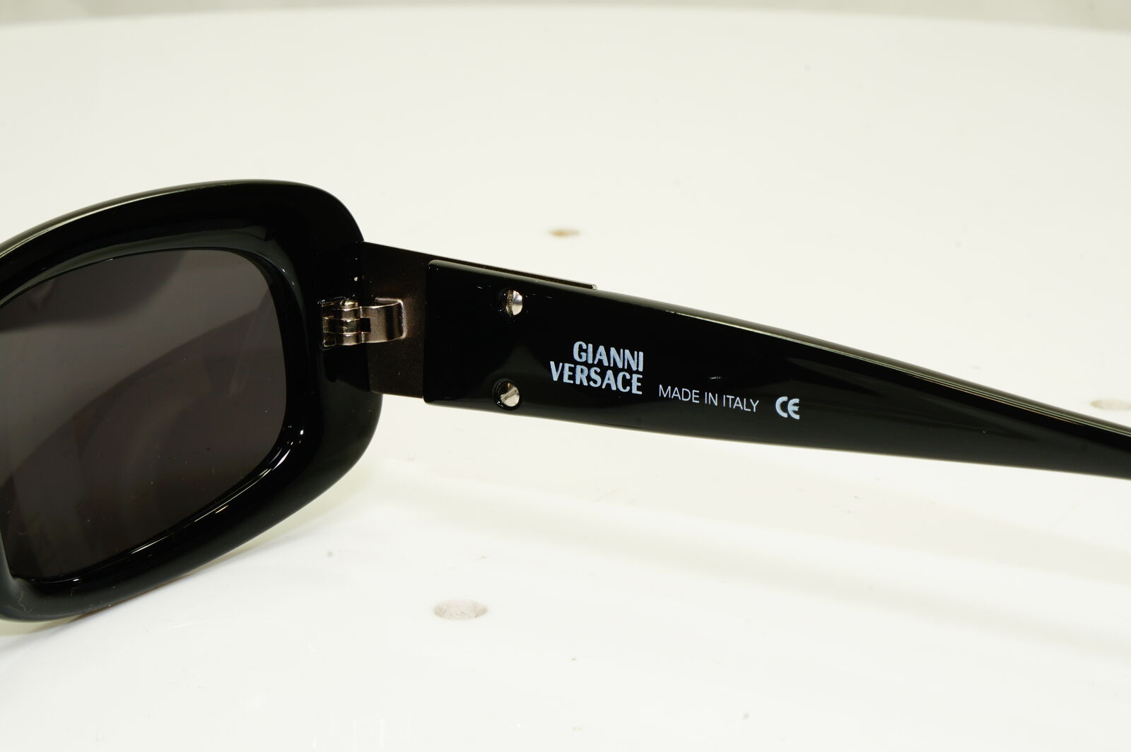 Gianni Versace 1996 Unisex Vintage Black Medusa Sunglasses MOD 257/M COL 374