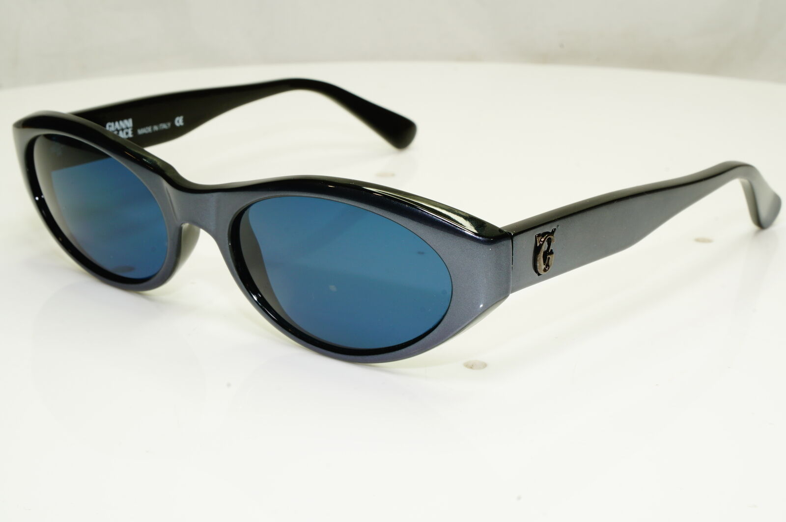 Gianni Versace 1996 Unisex Vintage Blue Sunglasses GV MOD 470/G COL 532