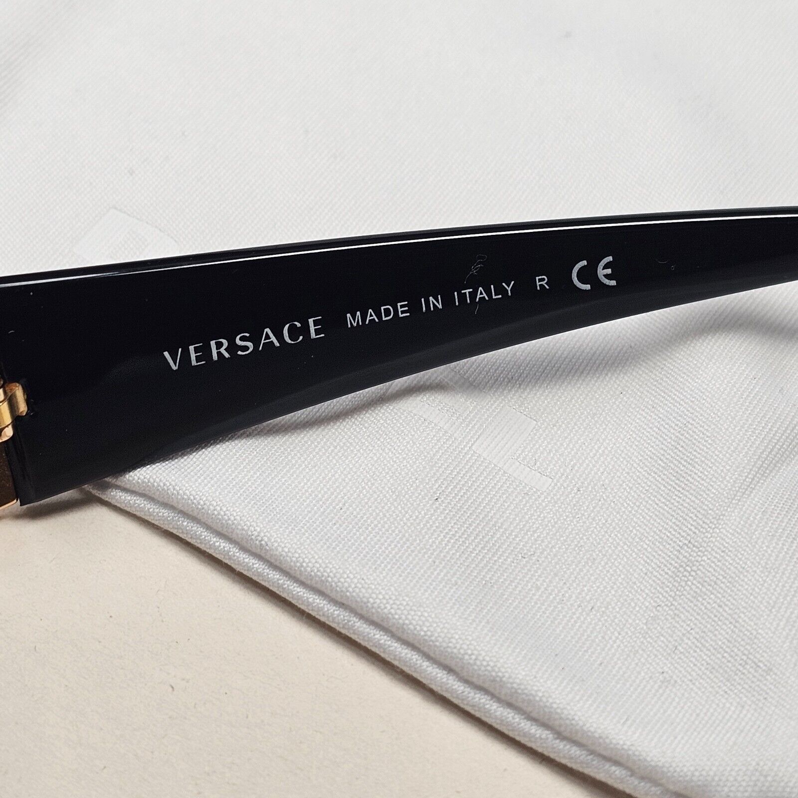 Versace Sunglasses 2003 Vintage Gold Black Rectangle MOD 2021 1002/13 081024